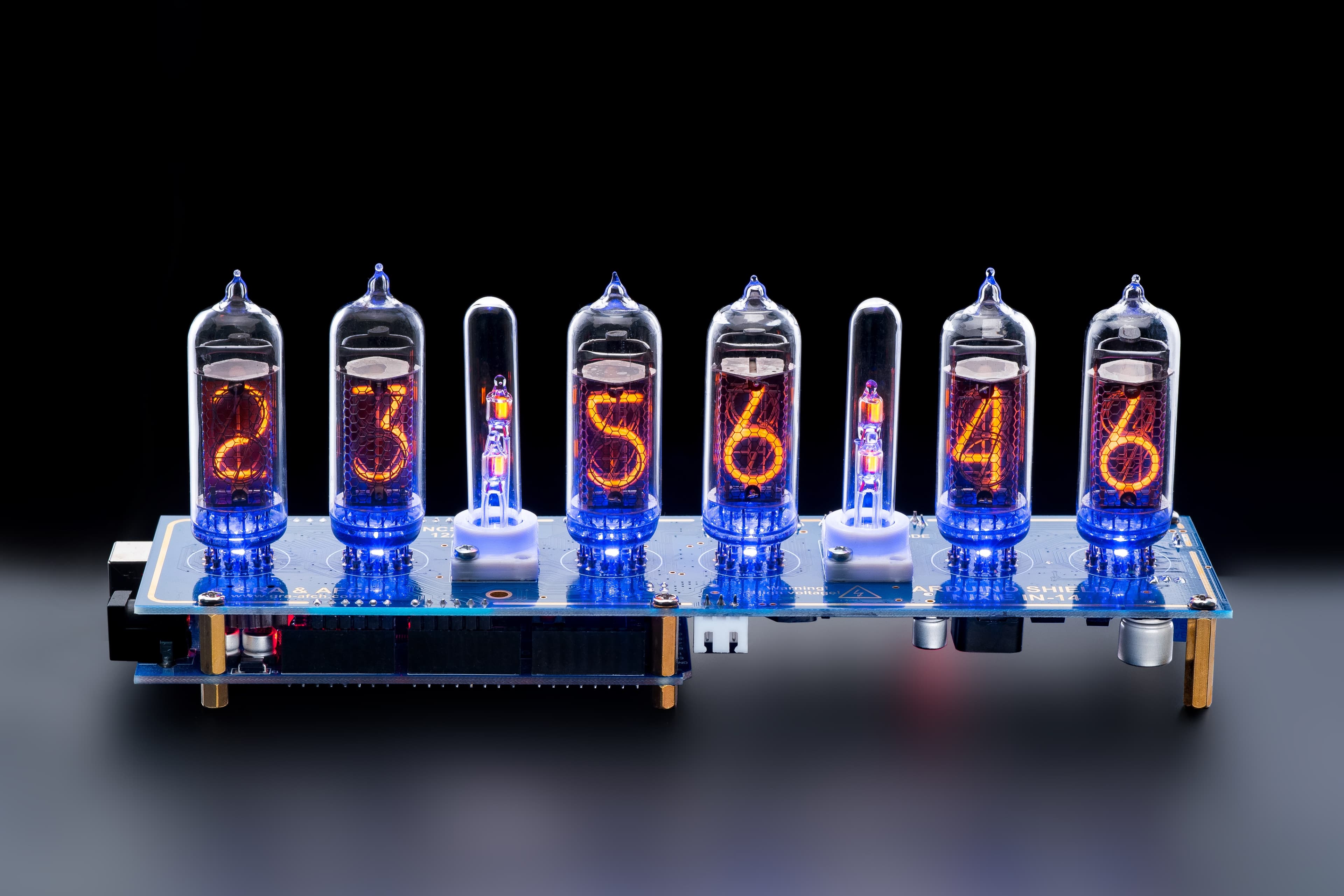 Nixie Pulse — Tableau de bord physique connecté avec tubes Nixie IN-14 authentiques